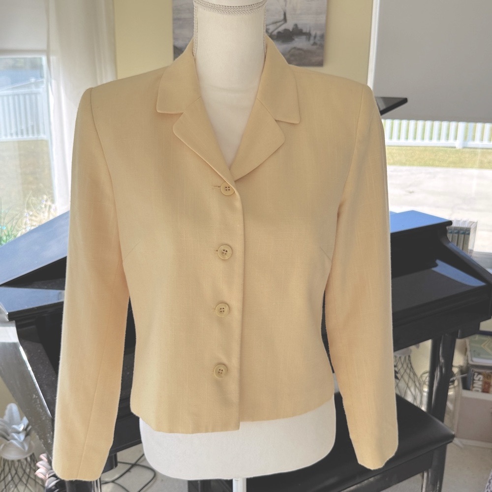 Pendleton butter yellow linen blend classic cropped blazer career dressy